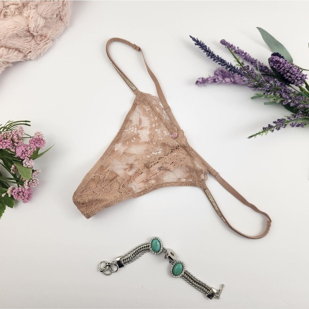 MEDIUM {Victoria's Secret} Beige Lace {Shine} Thong